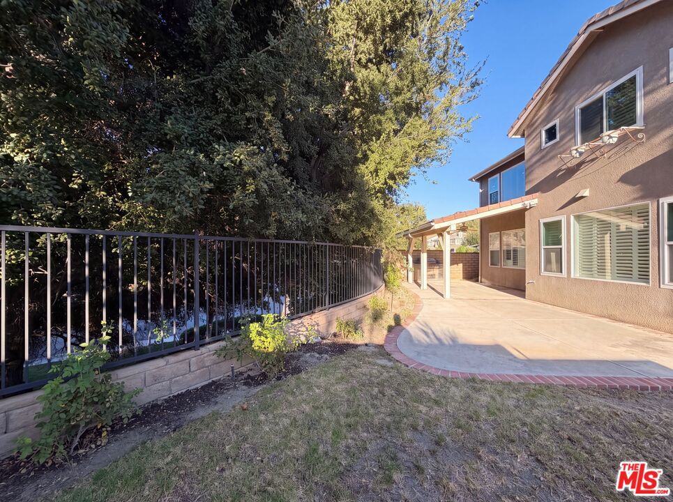 25701 Chestnut Way Property Photo 32