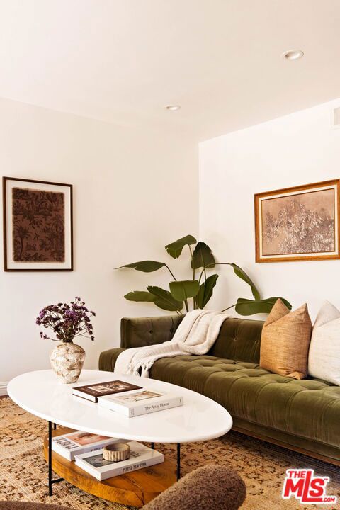 2018 Griffith Park Boulevard 116 Property Photo 6