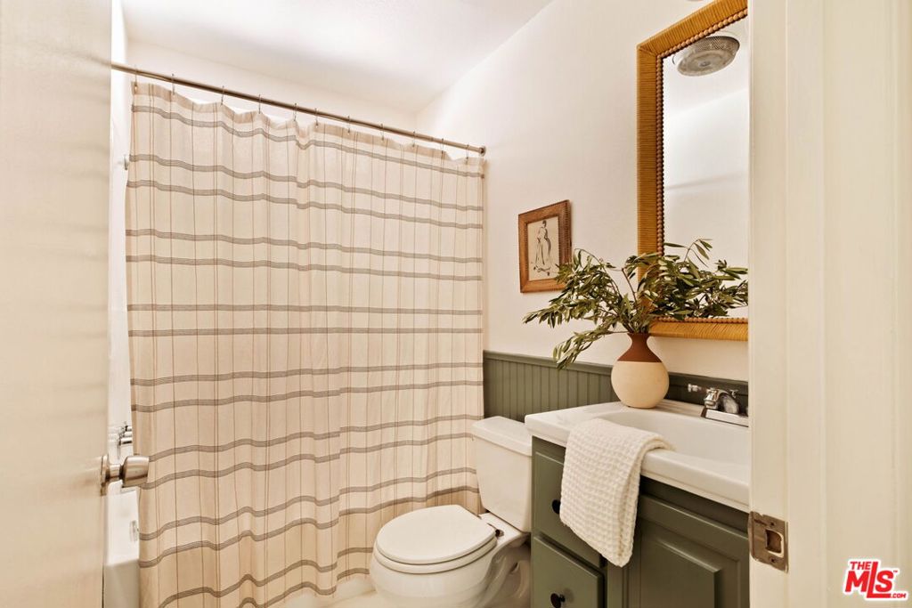 2018 Griffith Park Boulevard 116 Property Photo 26