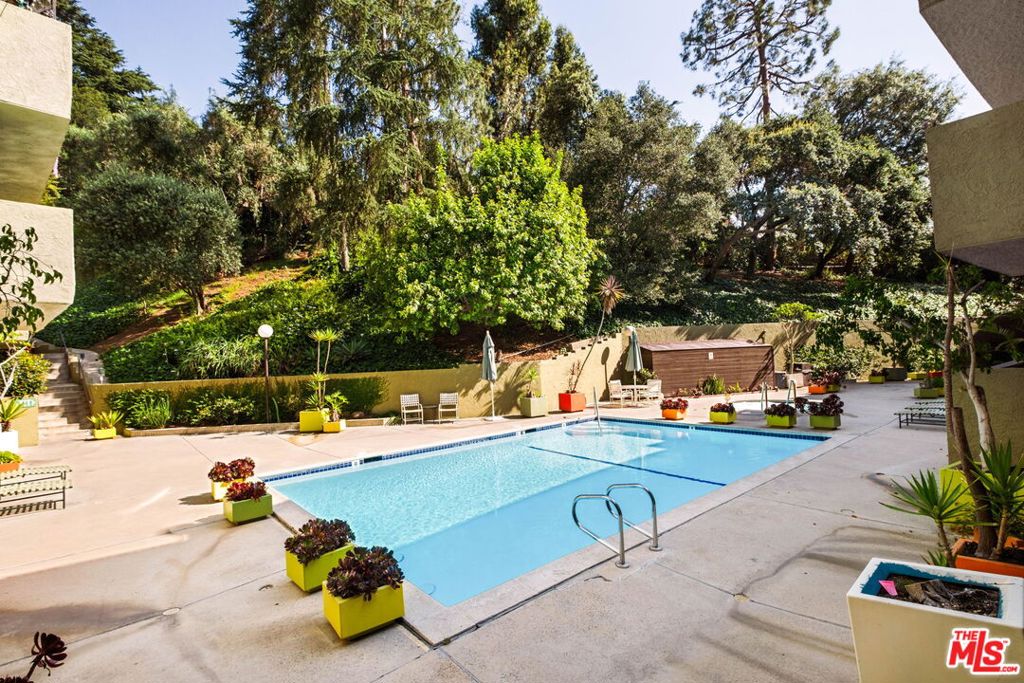 2018 Griffith Park Boulevard 116 Property Photo 28