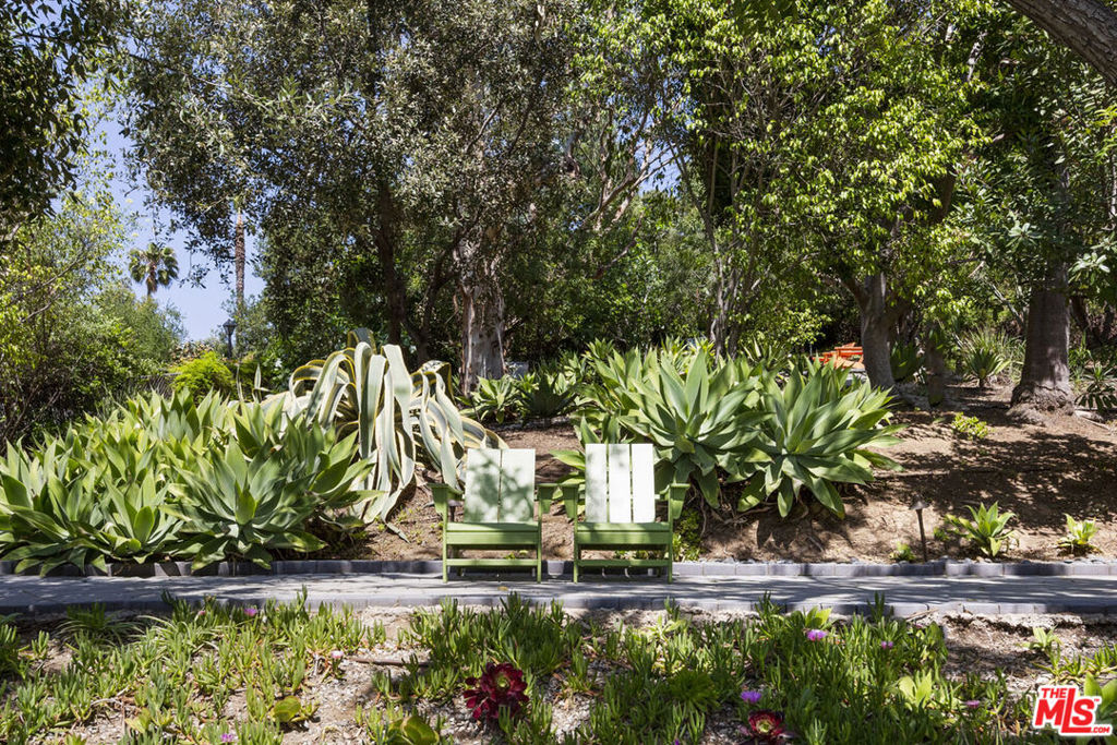 2018 Griffith Park Boulevard 116 Property Photo 31