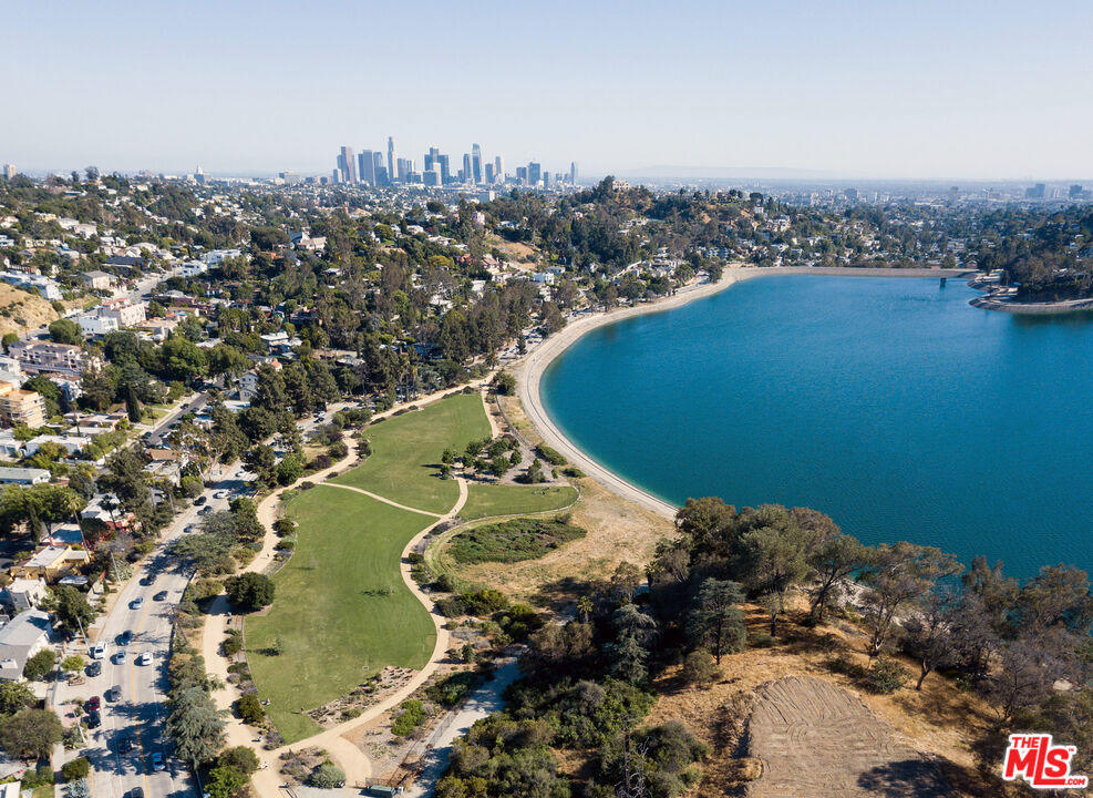 2018 Griffith Park Boulevard 116 Property Photo 38