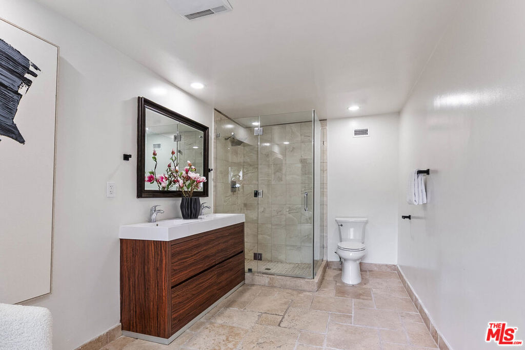 11346 Thurston Place Property Photo 18