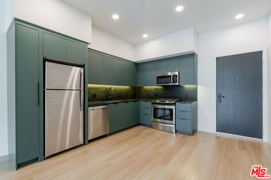 10601 Washington Boulevard 203 Property Photo 2