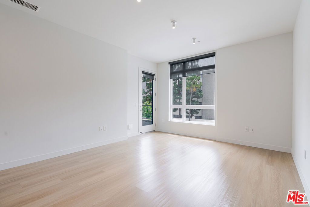 10601 Washington Boulevard 203 Property Photo 5