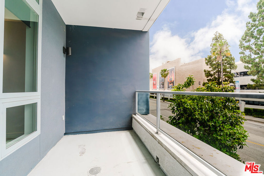 10601 Washington Boulevard 203 Property Photo 8