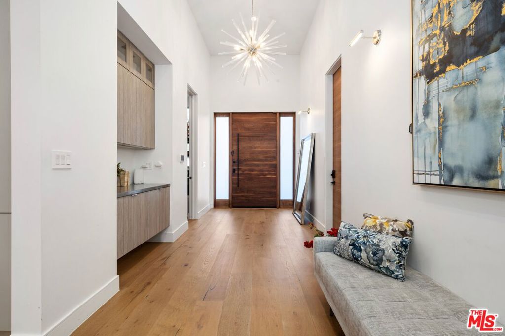 15030 Hartsook Street Property Photo 5
