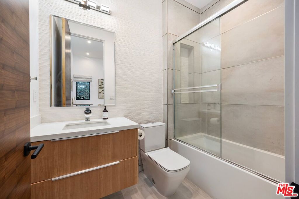 15030 Hartsook Street Property Photo 25