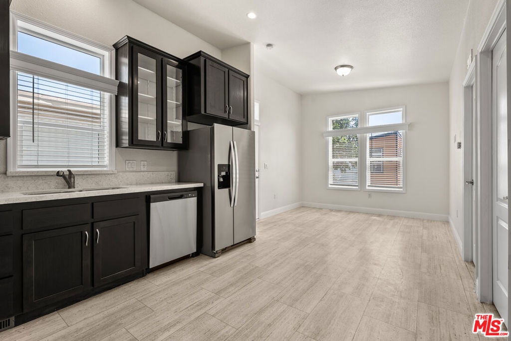 8250 Lankershim Boulevard 186 Property Photo 2