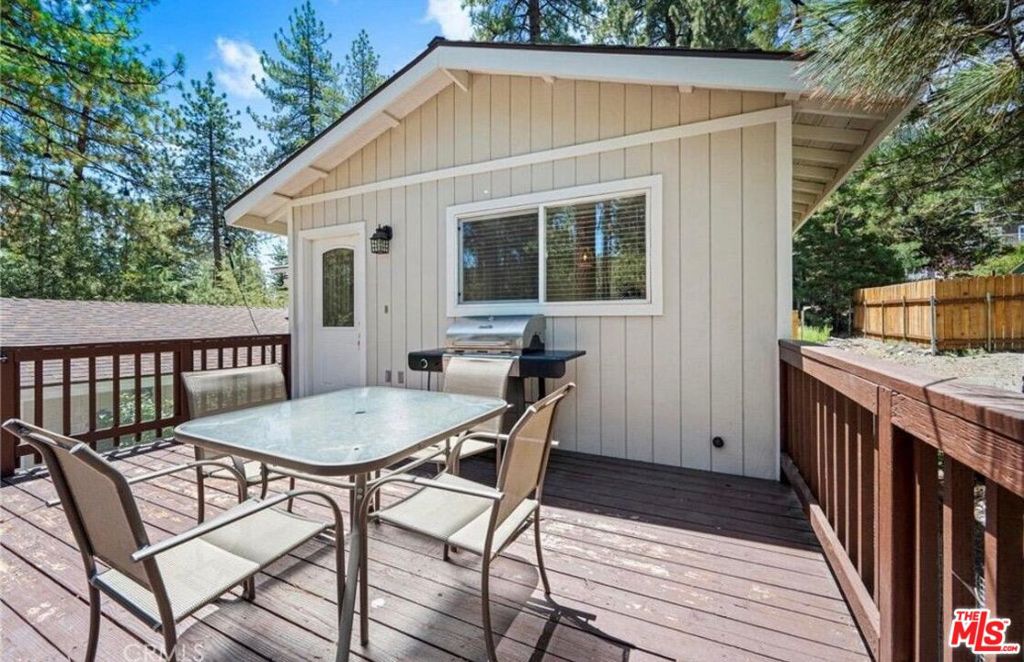 1713 Twin Lakes Road Property Photo 10