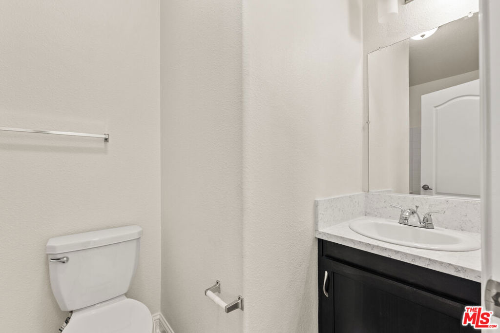 8250 Lankershim Boulevard 109 Property Photo 9