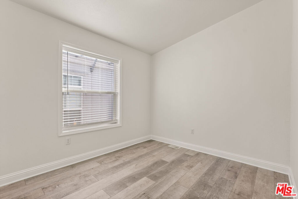 8250 Lankershim Boulevard 109 Property Photo 11
