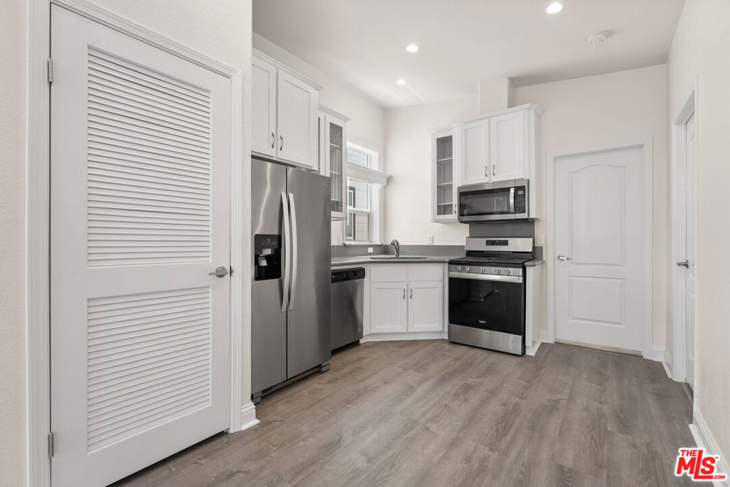 8250 Lankershim Boulevard 140 Property Photo 2