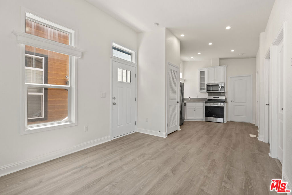 8250 Lankershim Boulevard 140 Property Photo 4