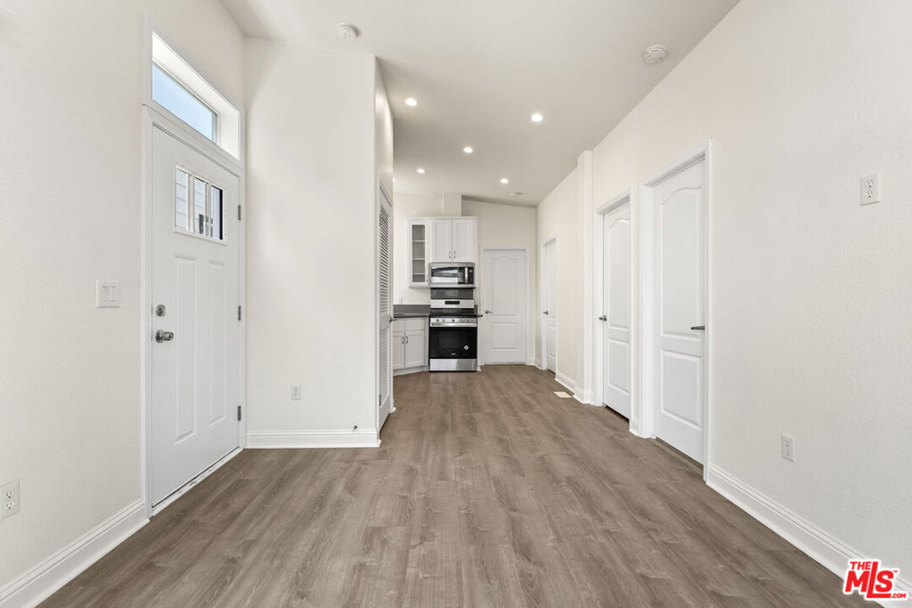 8250 Lankershim Boulevard 140 Property Photo 5
