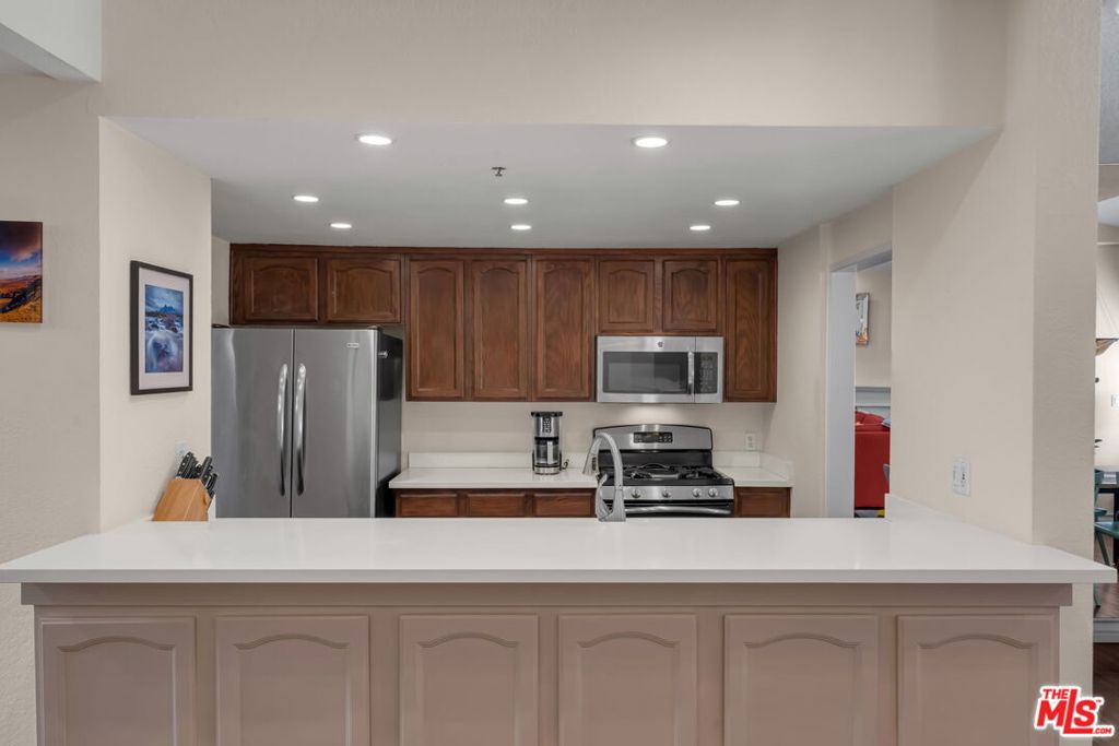 1722 Malcolm Avenue 304 Property Photo 20
