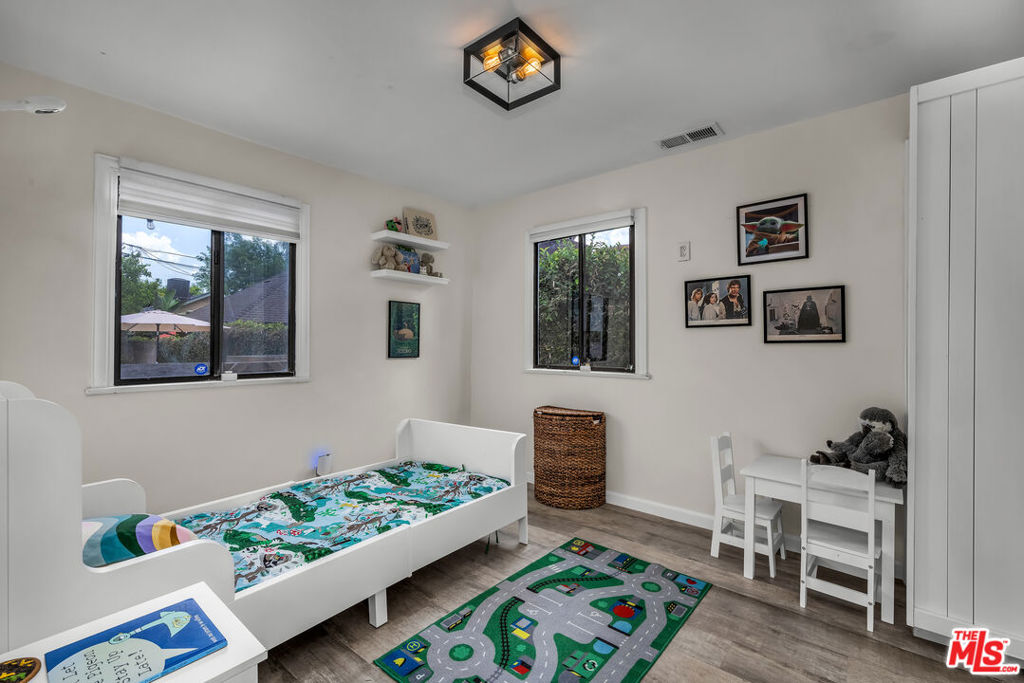 118 S Lamer Street Property Photo 19