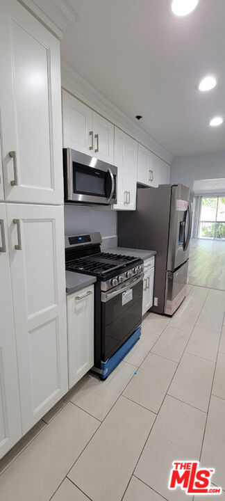 1844 Thayer Avenue 102 Property Photo 7