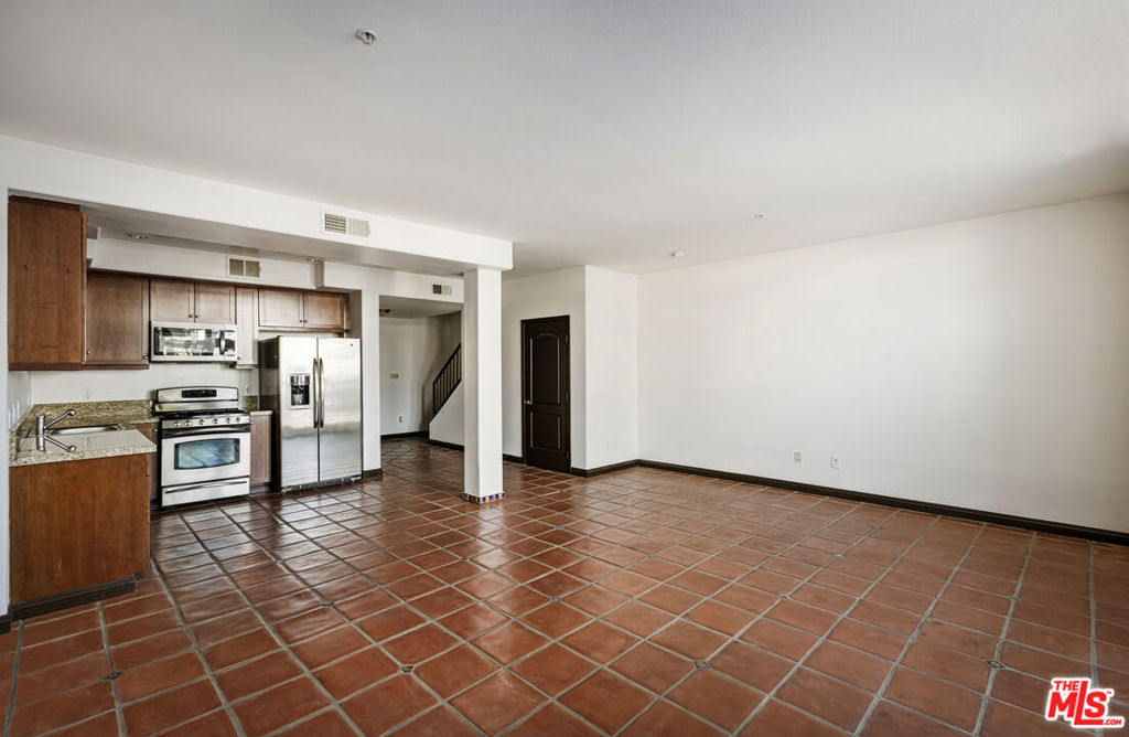360 W Avenue 26 100 Property Photo 13
