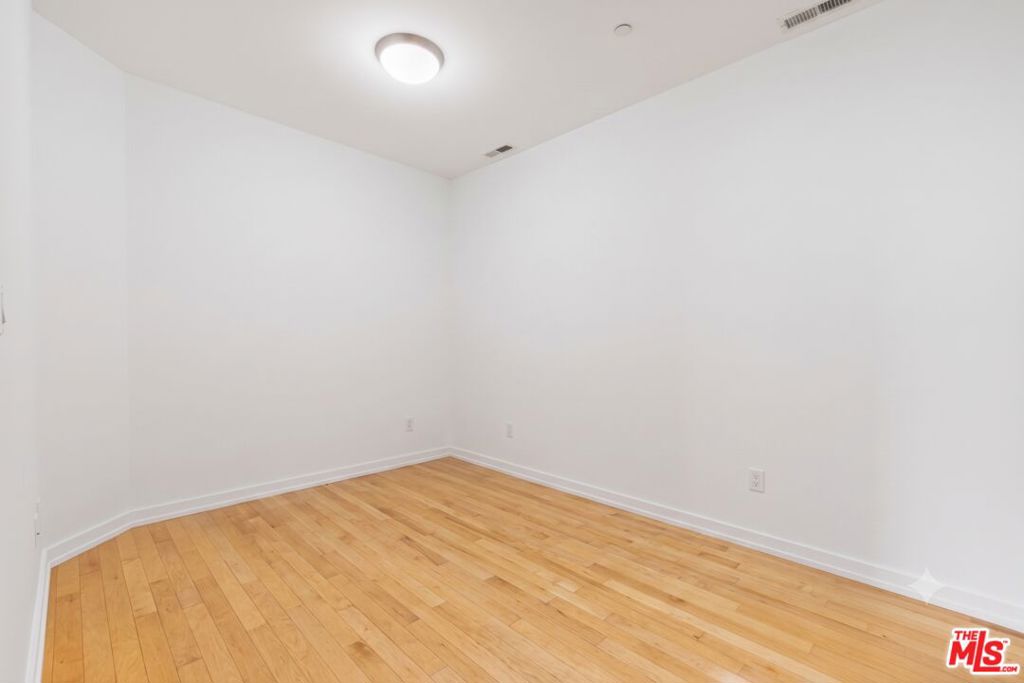 801 S Grand Avenue 1508 Property Photo 21