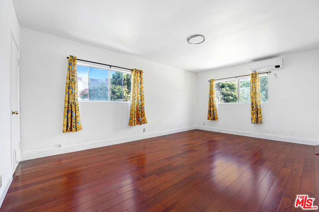 7139 Hawthorn Avenue 3 Property Photo 6