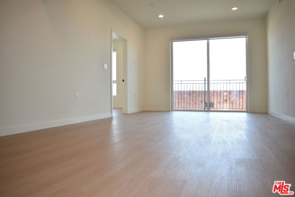 856 S Gramercy Drive Property Photo 11