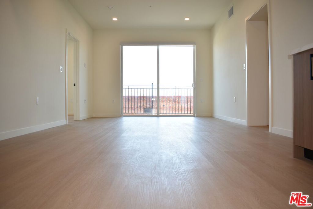 856 S Gramercy Drive Property Photo 12