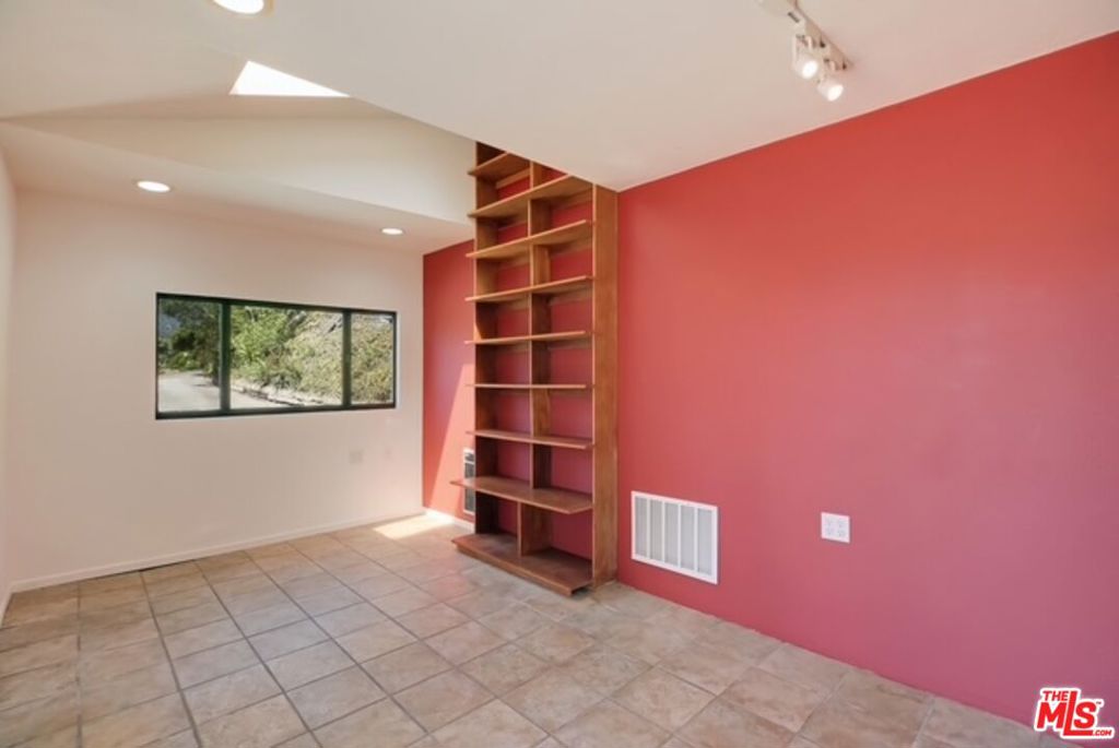 112 Crestview Lane Property Photo 17