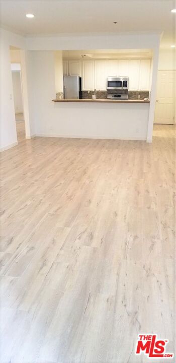 1031 N Crescent Heights Boulevard 1H Property Photo 1