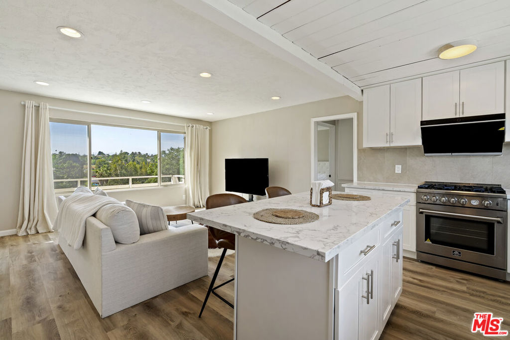 593 Benson Way Property Photo 1