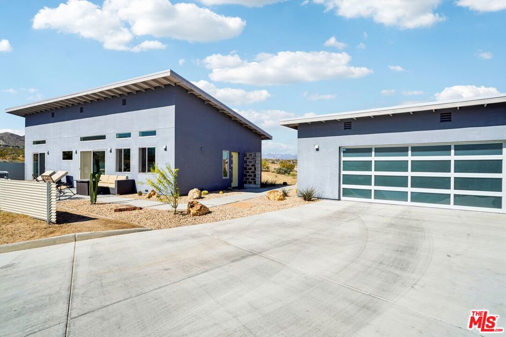 6792 San Angelo Avenue Property Photo 1