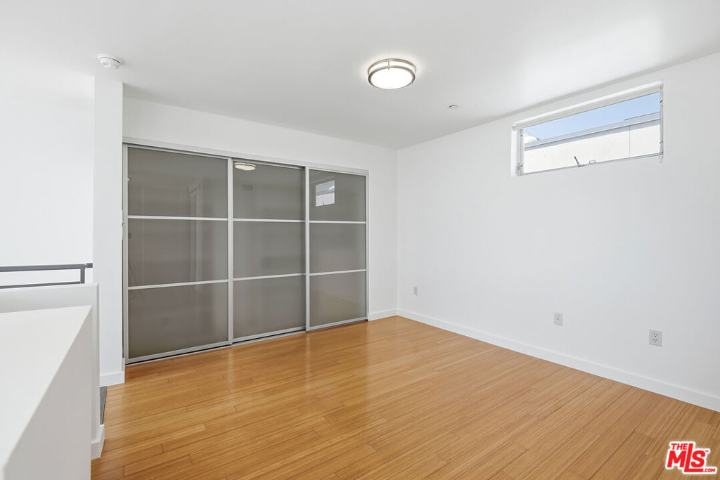 1912 Broadway 307 Property Photo 22