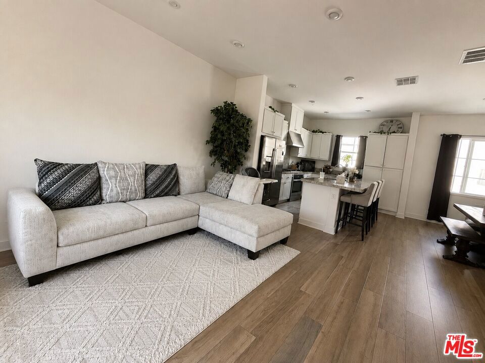 27417 Horizon View Lane Property Photo 3