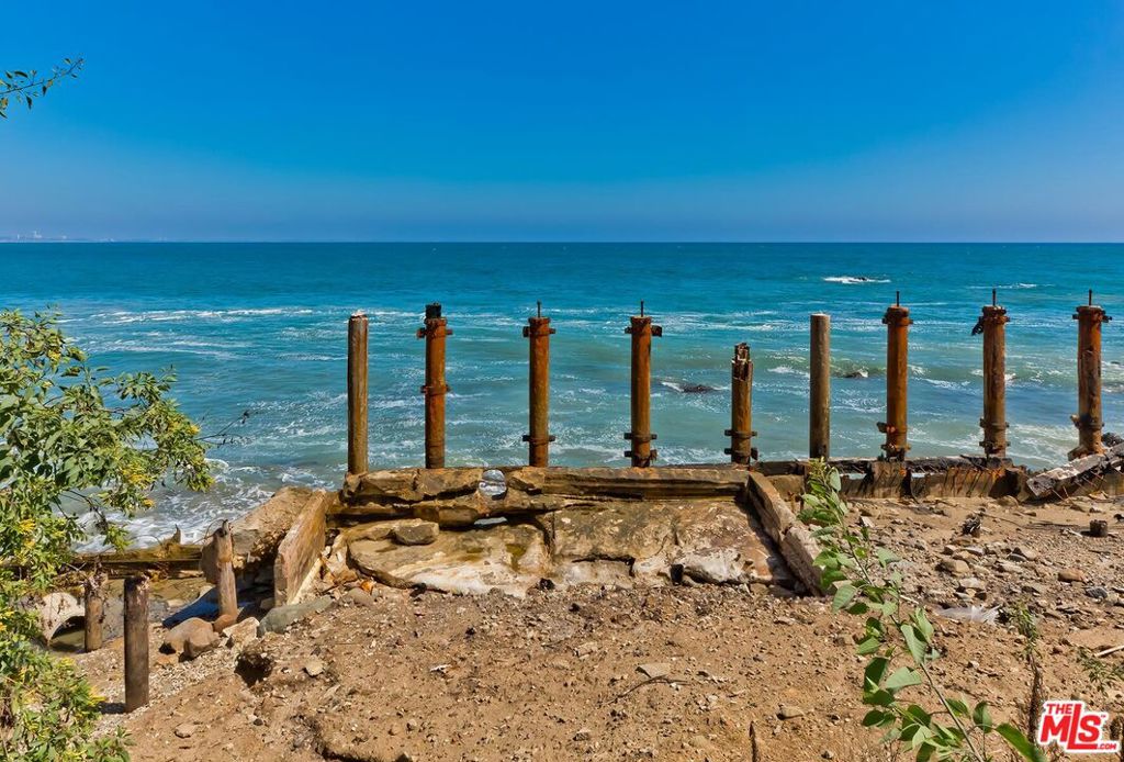 19848 Pacific Coast Highway Property Photo 7