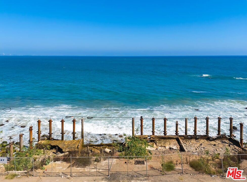 19848 Pacific Coast Highway Property Photo 9