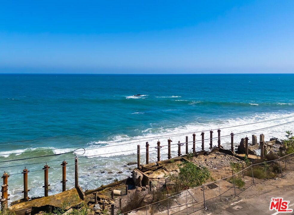 19848 Pacific Coast Highway Property Photo 10