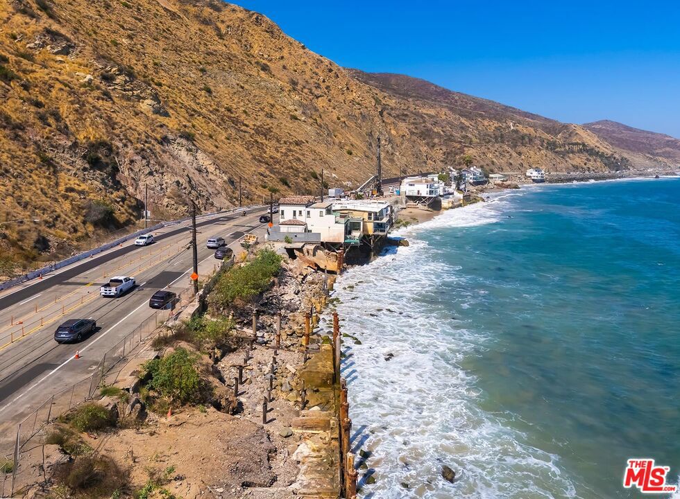 19848 Pacific Coast Highway Property Photo 13