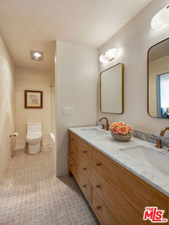 11645 Montana Avenue 101 Property Photo 16