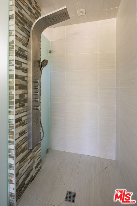 10901 Terryview Drive Property Photo 13
