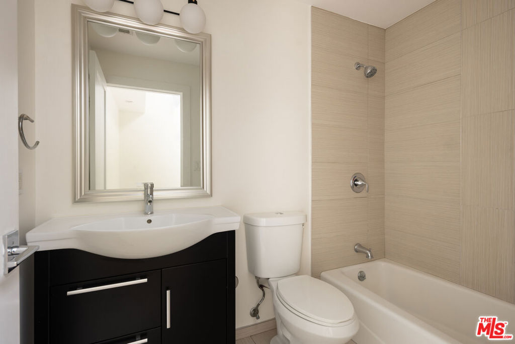 10901 Terryview Drive Property Photo 18