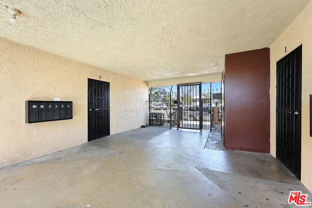 6150 E Olympic Boulevard Property Photo 6
