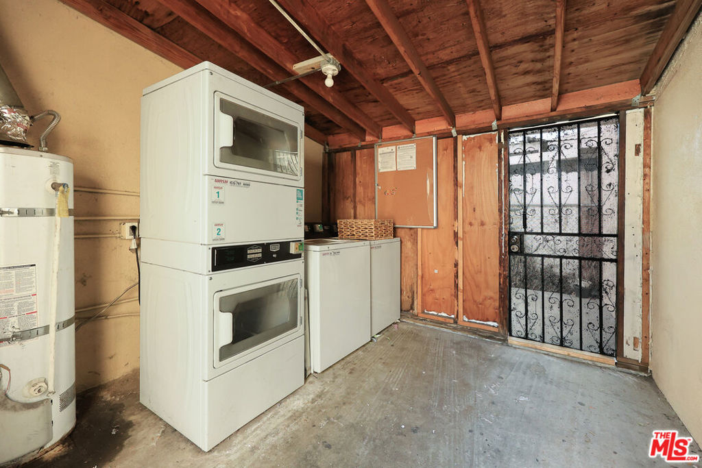 6150 E Olympic Boulevard Property Photo 21