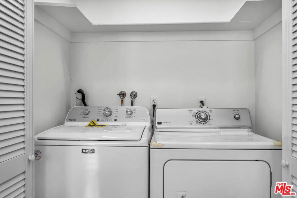 10810 Rochester Avenue Property Photo 47