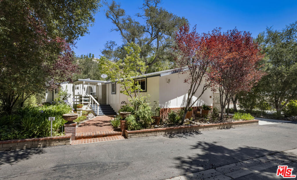 54 Robin Hood Place Property Photo 1