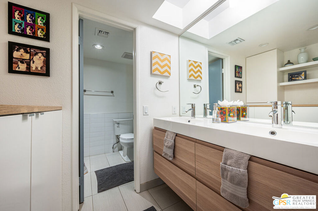 2094 Normandy Court Property Photo 18