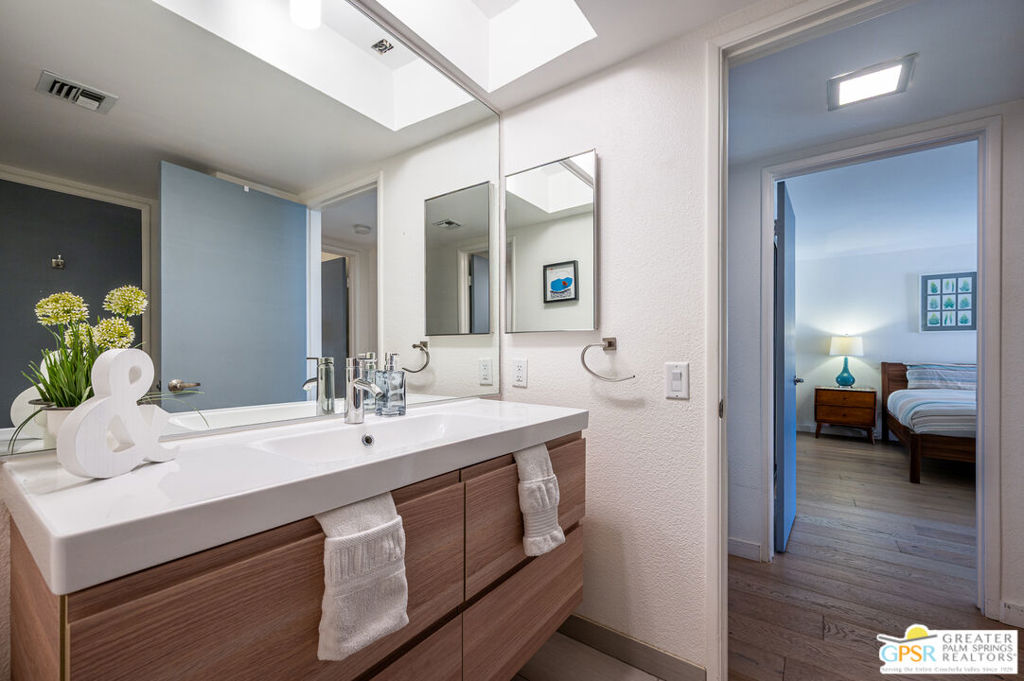 2094 Normandy Court Property Photo 27