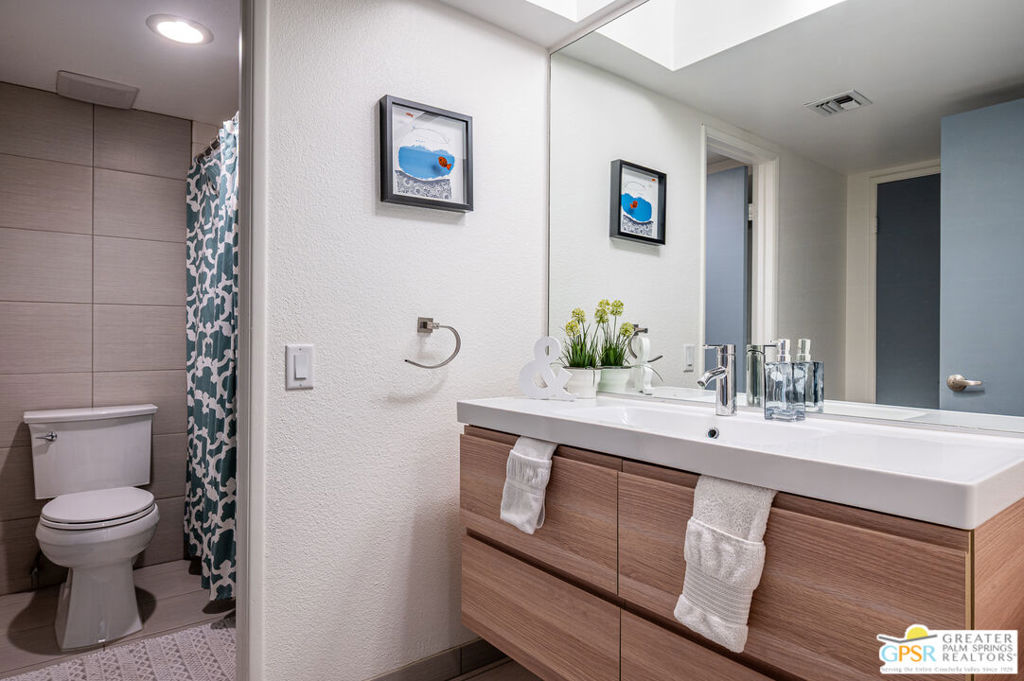 2094 Normandy Court Property Photo 28