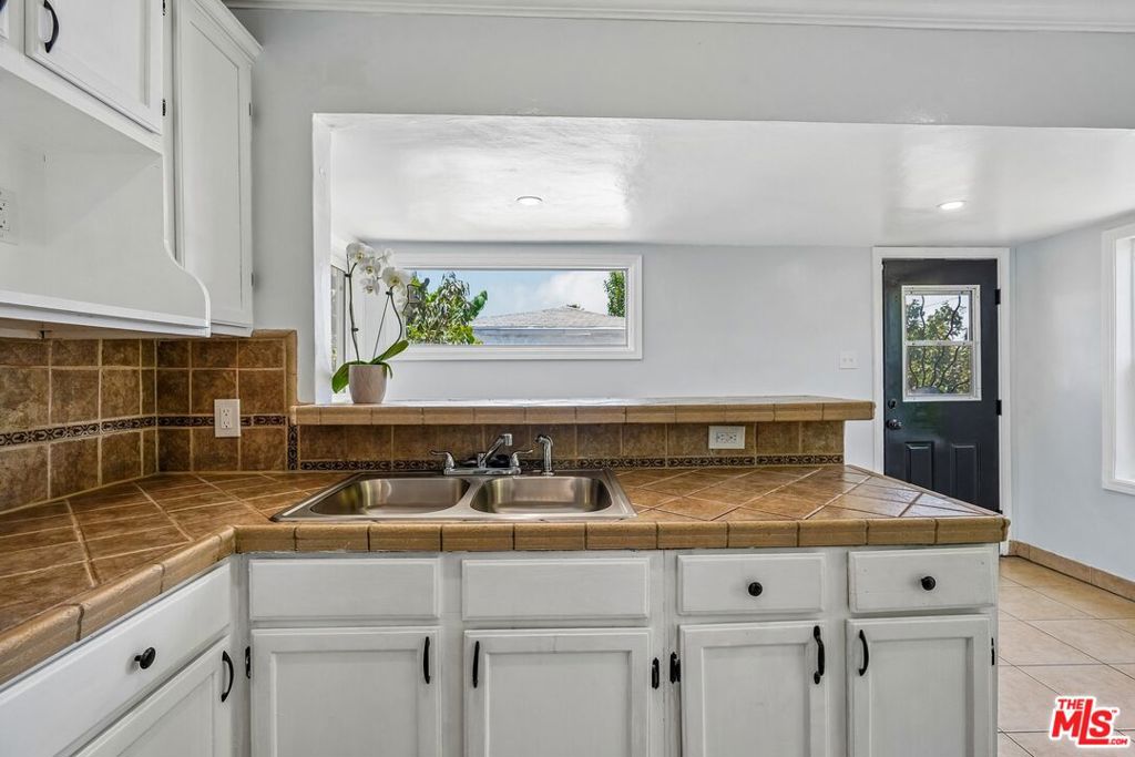 901 W Brazil Street Property Photo 15