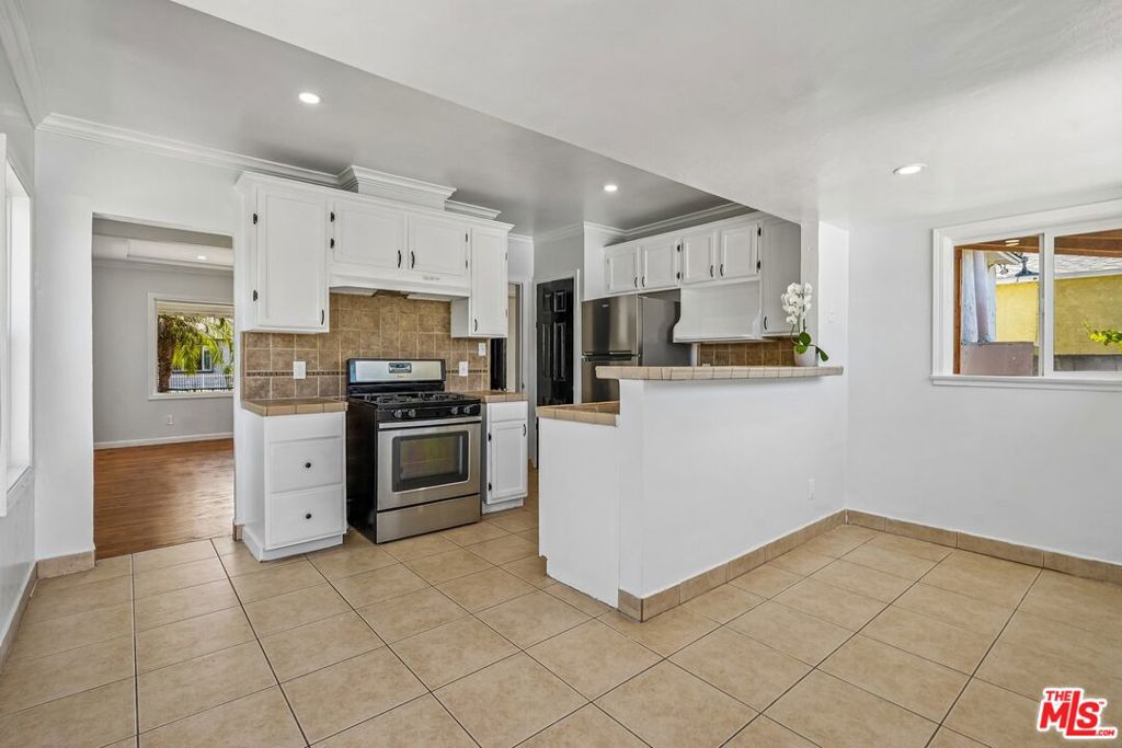 901 W Brazil Street Property Photo 16