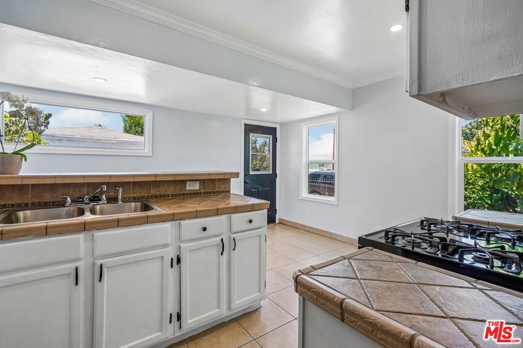 901 W Brazil Street Property Photo 18